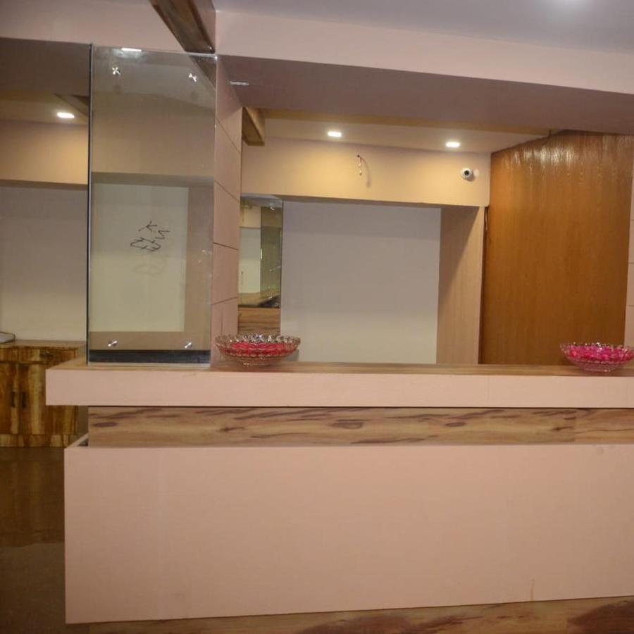 Hotel Poonam Raipur  Ngoại thất bức ảnh